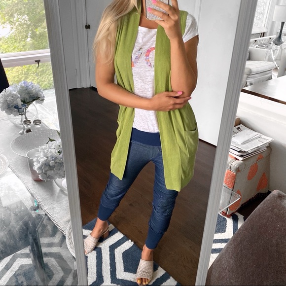 🌳 WALLIS GRASS GREEN KNIT VEST! - Picture 8 of 8